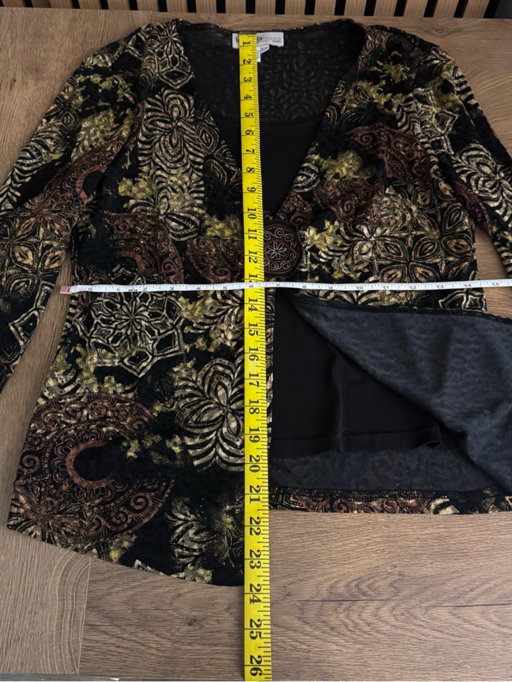 Twist-Front V-Neck Blouse in Black and Gold Paisley - Picture 4 of 5